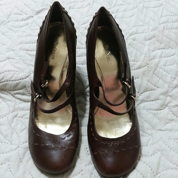 Style & Co Classic Dancer Brown Kitten Heels 7.5 - Picture 5 of 6
